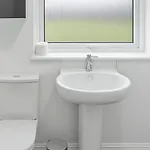 Apartment Spacious 3-bed Near Avonmouth & M5, -ideal For Contractors And Work