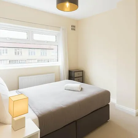 公寓 Spacious 3-bed Near Avonmouth & M5, -ideal For Contractors And Work